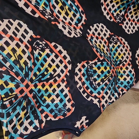 Flowy cover wrap/cape - Picture 3 of 4